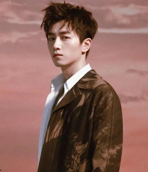 圈内爆料陈晓是谁,揭秘娱乐圈神秘人物陈晓的真实身份 第3张 圈内爆料陈晓是谁,揭秘娱乐圈神秘人物陈晓的真实身份 第3张